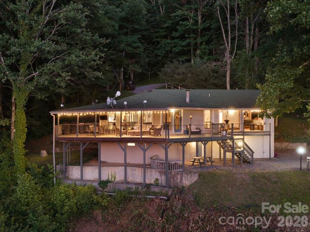 153 Windalier Lane, Waynesville, NC 28786