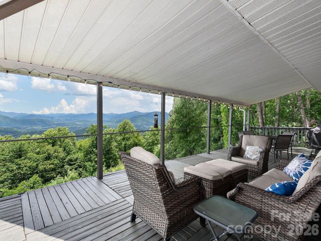 153 Windalier Lane, Waynesville, NC 28786
