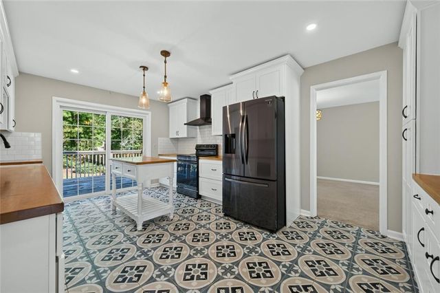2220 Rock Ridge Road, Marietta, GA 30062