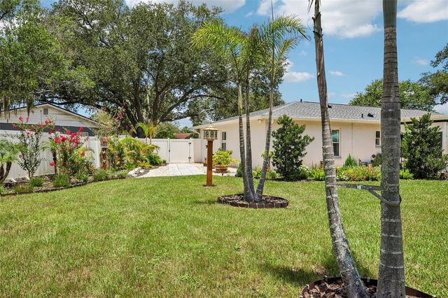 14309 BRENTWOOD DRIVE, Tampa, FL 33618