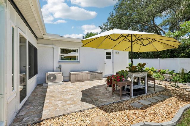 14309 BRENTWOOD DRIVE, Tampa, FL 33618