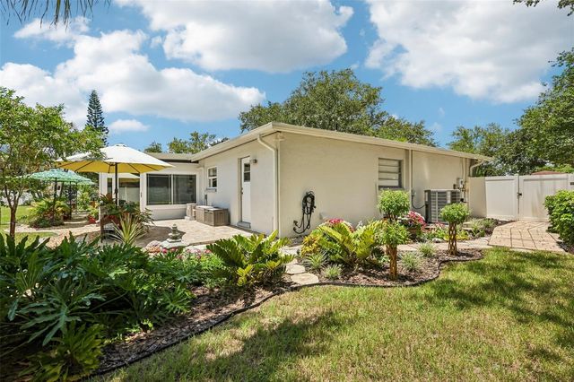 14309 BRENTWOOD DRIVE, Tampa, FL 33618