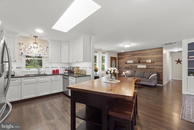 2710 FLINTSTONE RD, Freeland, MD 21053