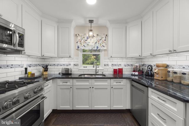 2710 FLINTSTONE RD, Freeland, MD 21053
