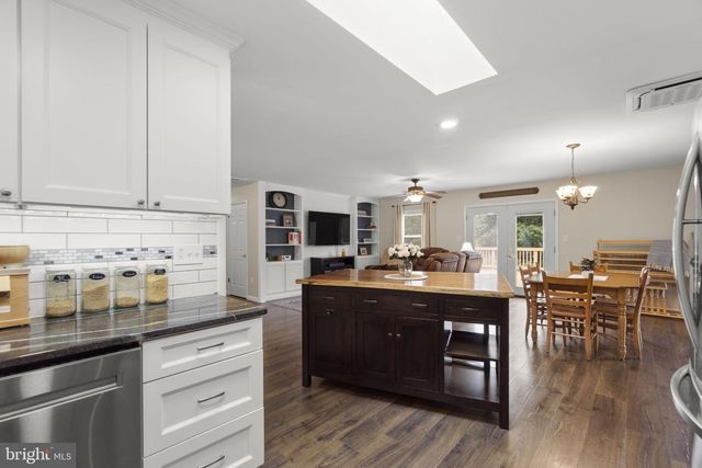 2710 FLINTSTONE RD, Freeland, MD 21053