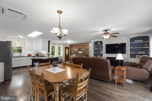 2710 FLINTSTONE RD, Freeland, MD 21053