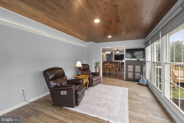 2710 FLINTSTONE RD, Freeland, MD 21053