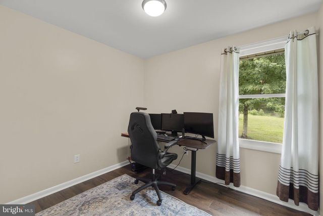 2710 FLINTSTONE RD, Freeland, MD 21053