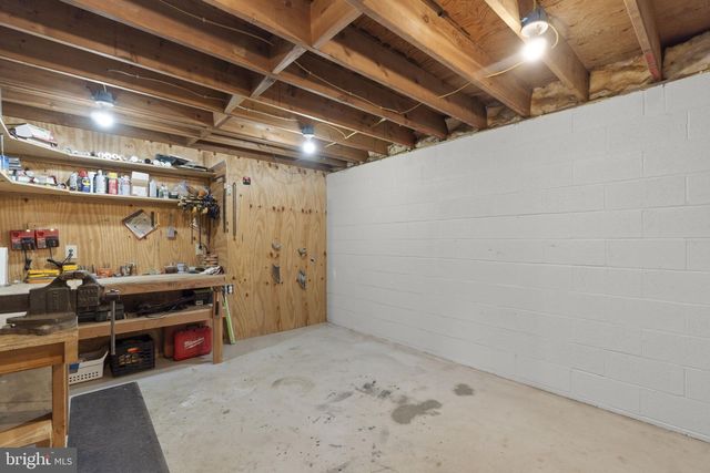 2710 FLINTSTONE RD, Freeland, MD 21053