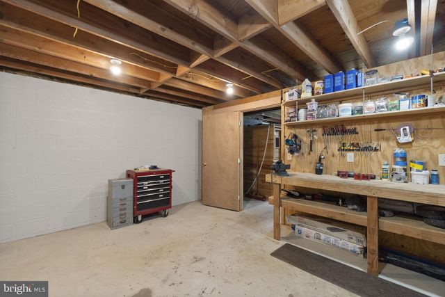 2710 FLINTSTONE RD, Freeland, MD 21053