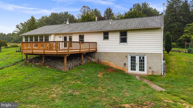 2710 FLINTSTONE RD, Freeland, MD 21053