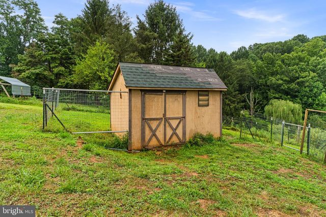 2710 FLINTSTONE RD, Freeland, MD 21053