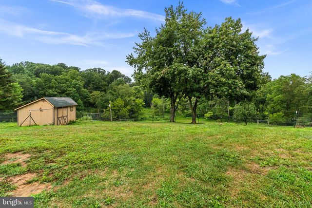 2710 FLINTSTONE RD, Freeland, MD 21053