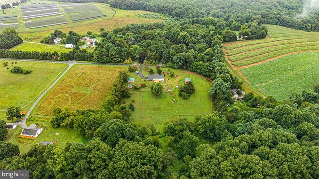 2710 FLINTSTONE RD, Freeland, MD 21053