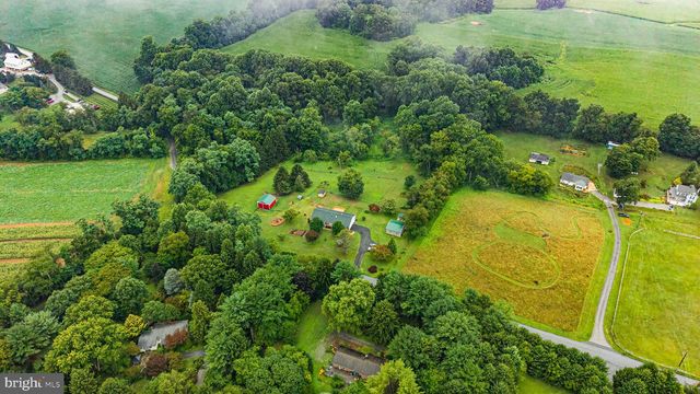 2710 FLINTSTONE RD, Freeland, MD 21053