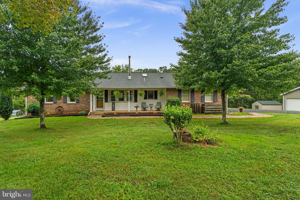 2710 FLINTSTONE RD, Freeland, MD 21053