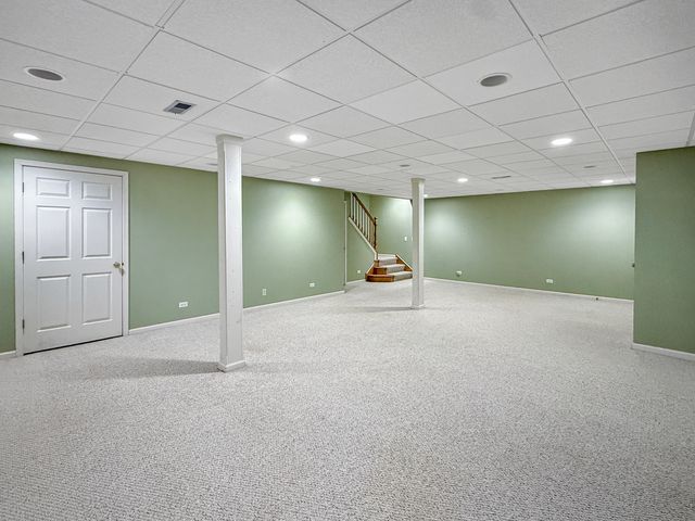 18421 W SPRINGWOOD Drive, Grayslake, IL 60030