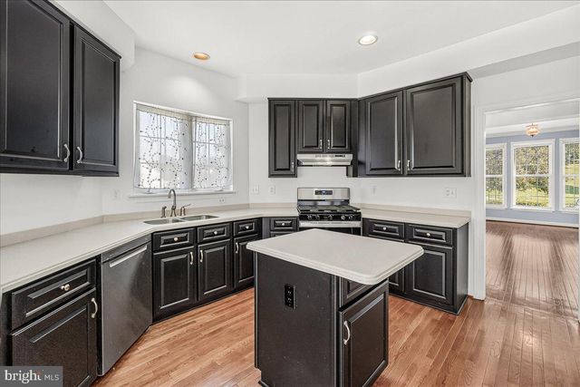 11201 YARDLEY CT, Ijamsville, MD 21754