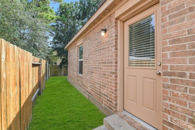 7614 Dusty Melody Lane, Conroe, TX 77304