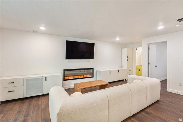 7908 S LAKE POWELL RD, West Jordan, UT 84081