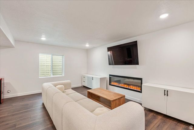 7908 S LAKE POWELL RD, West Jordan, UT 84081