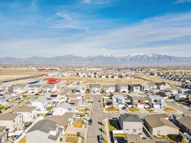 7908 S LAKE POWELL RD, West Jordan, UT 84081