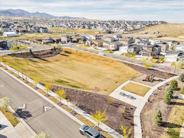 7908 S LAKE POWELL RD, West Jordan, UT 84081