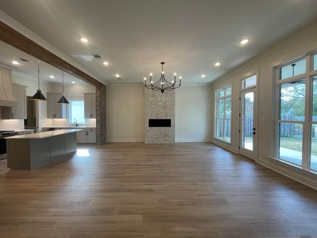 1119 Camellia Way, Denham Springs, LA 70726