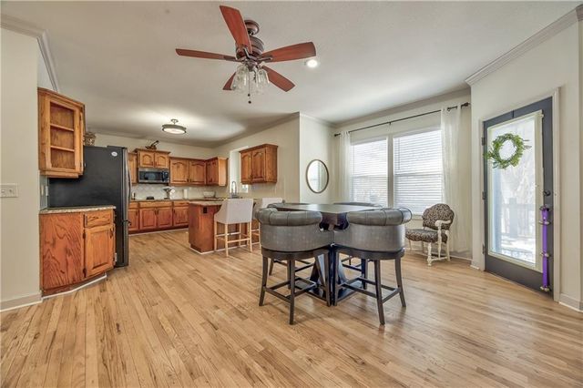 1017 Pebblebeach Drive, Lansing, KS 66043