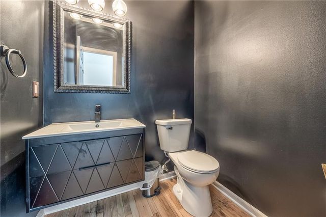 1017 Pebblebeach Drive, Lansing, KS 66043