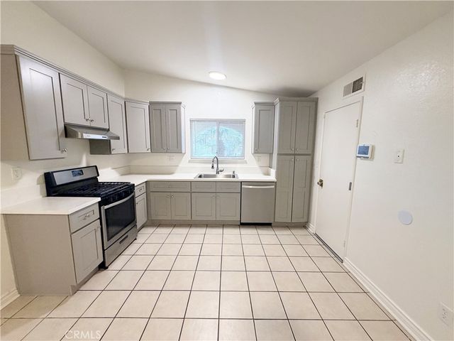 9668 Hemlock Street, Rancho Cucamonga, CA 91730