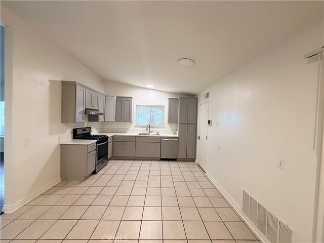 9668 Hemlock Street, Rancho Cucamonga, CA 91730