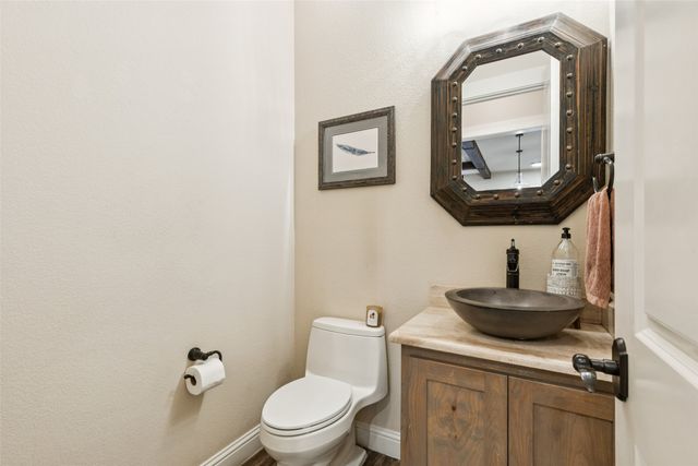 3105 Pastor Street, Dallas, TX 75212