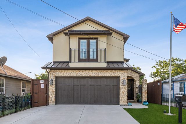 3105 Pastor Street, Dallas, TX 75212