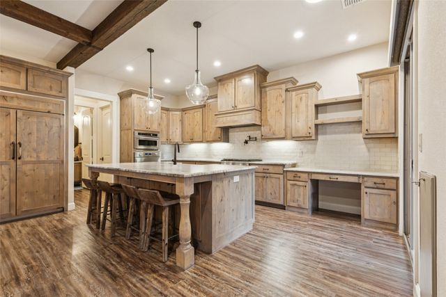 3105 Pastor Street, Dallas, TX 75212