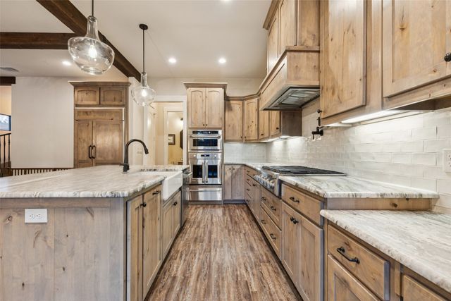 3105 Pastor Street, Dallas, TX 75212