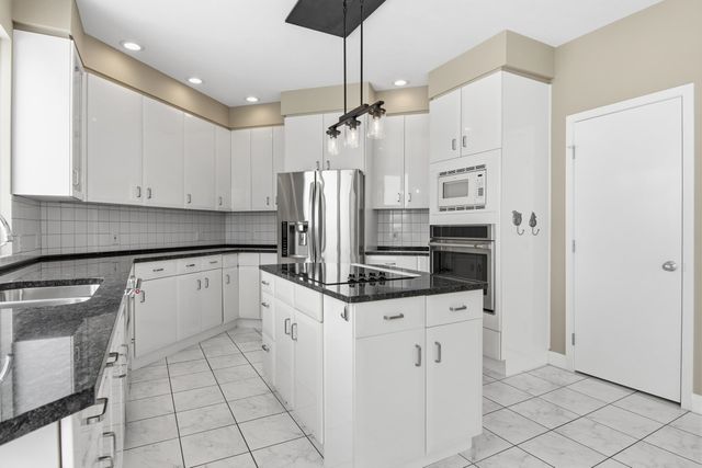 7852 Underwood Ridge, Peninsula Twp, MI 49686