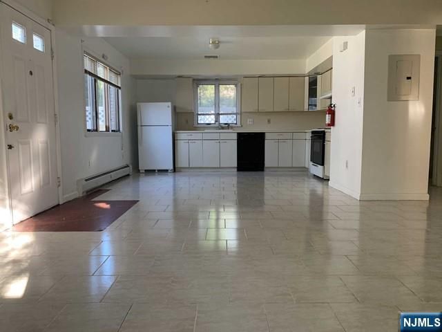 703 Day Avenue The first fl, Ridgefield, NJ 07657