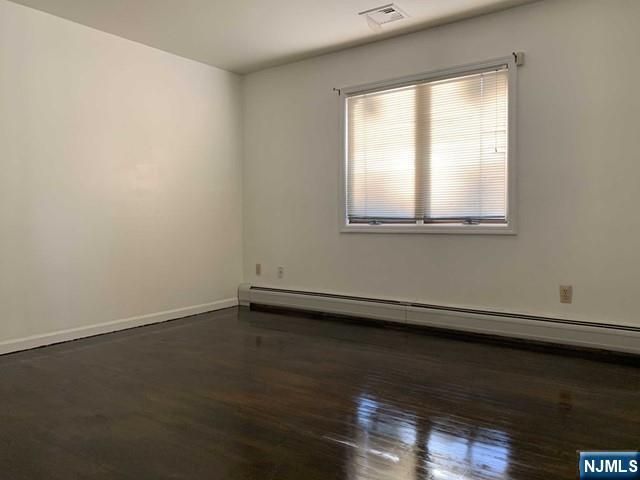 703 Day Avenue The first fl, Ridgefield, NJ 07657