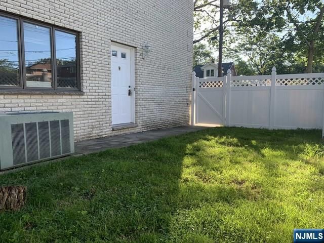 703 Day Avenue The first fl, Ridgefield, NJ 07657