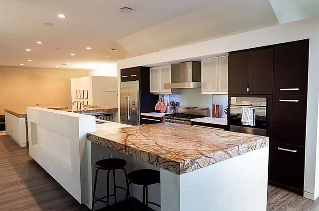 4904 S Shepherd Drive, Houston, TX 77098