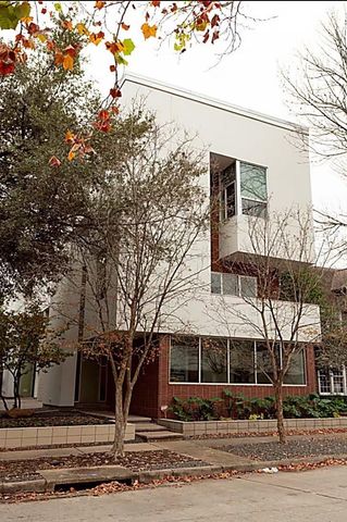 4904 S Shepherd Drive, Houston, TX 77098