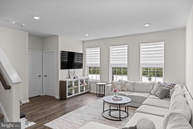 414 MONTE FARM, Mount Laurel, NJ 08054