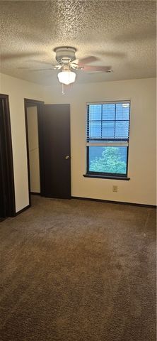 632 N Whitham Avenue 9, Fayetteville, AR 72701