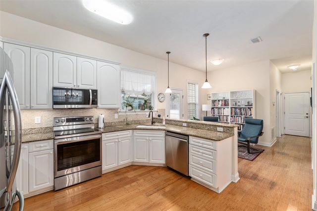 5034 NW 11TH PLACE, Gainesville, FL 32605