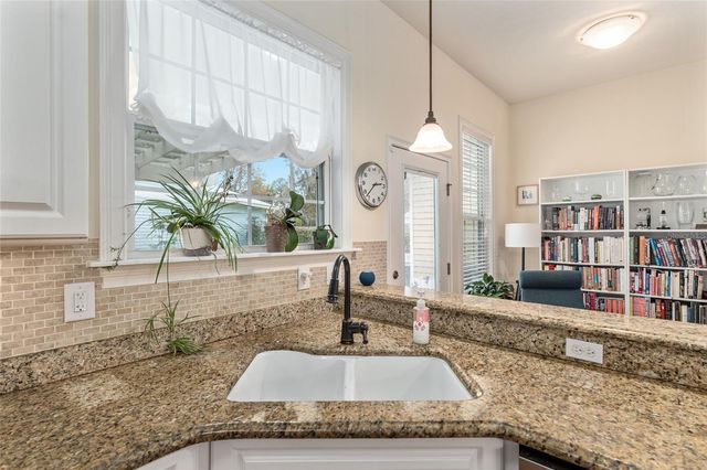 5034 NW 11TH PLACE, Gainesville, FL 32605