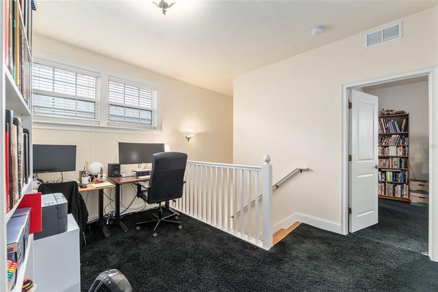 5034 NW 11TH PLACE, Gainesville, FL 32605