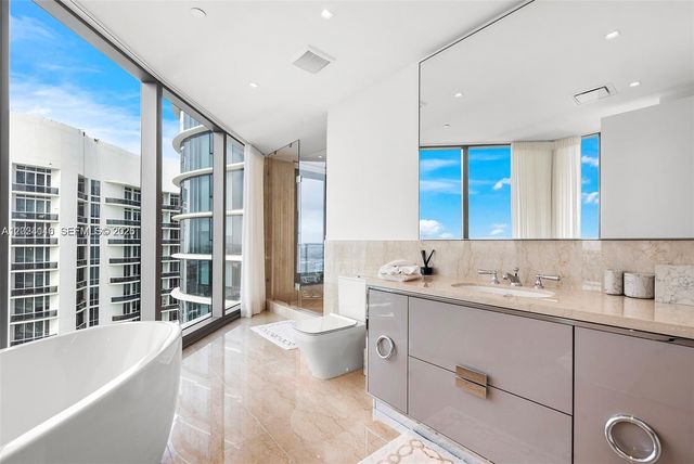 15701 Collins Ave 4105, Sunny Isles Beach, FL 33160