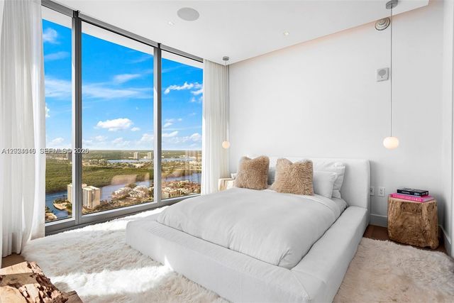 15701 Collins Ave 4105, Sunny Isles Beach, FL 33160