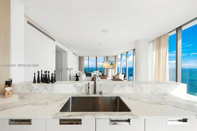 15701 Collins Ave 4105, Sunny Isles Beach, FL 33160